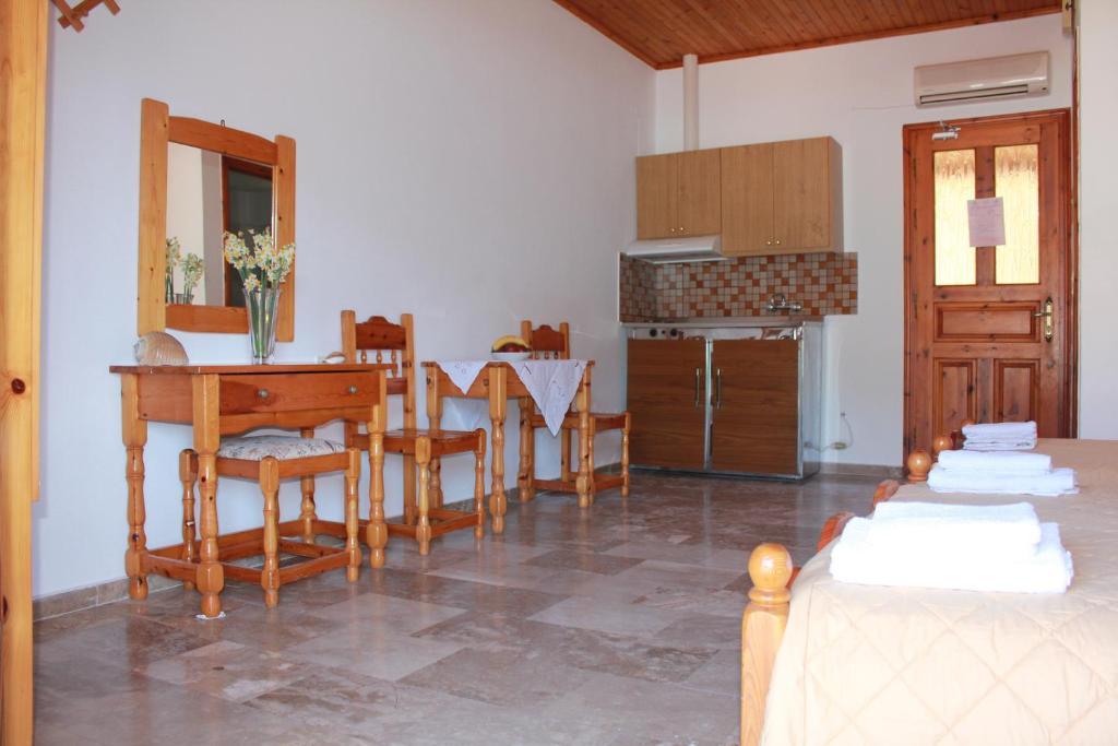Liotrivi Studios Vasiliki  Ruang foto